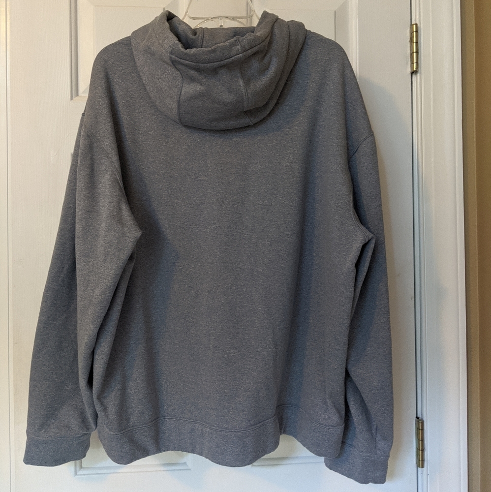 Under Armour Sweatshirt